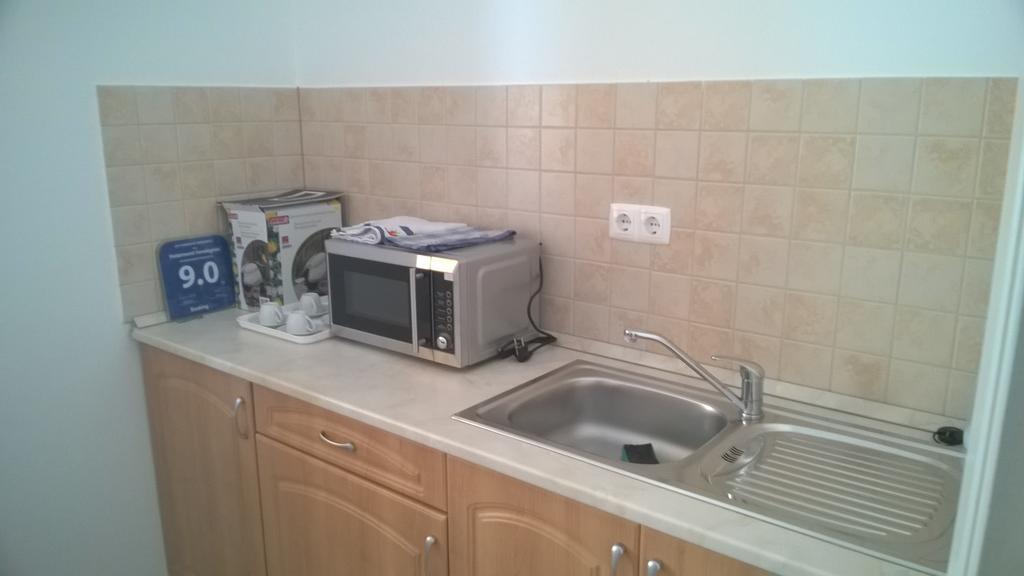 Határmenti Vendégház Zsira Esterno foto